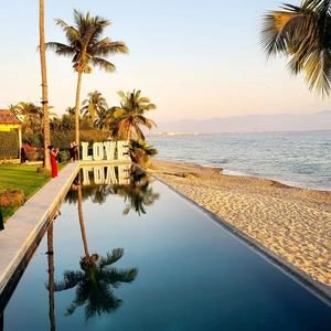 Meet your Posher, Colette